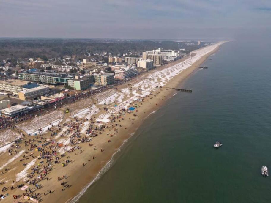 Modern Beachside Bliss: 2 Bed/2 Bath Haven Appartement Rehoboth Beach