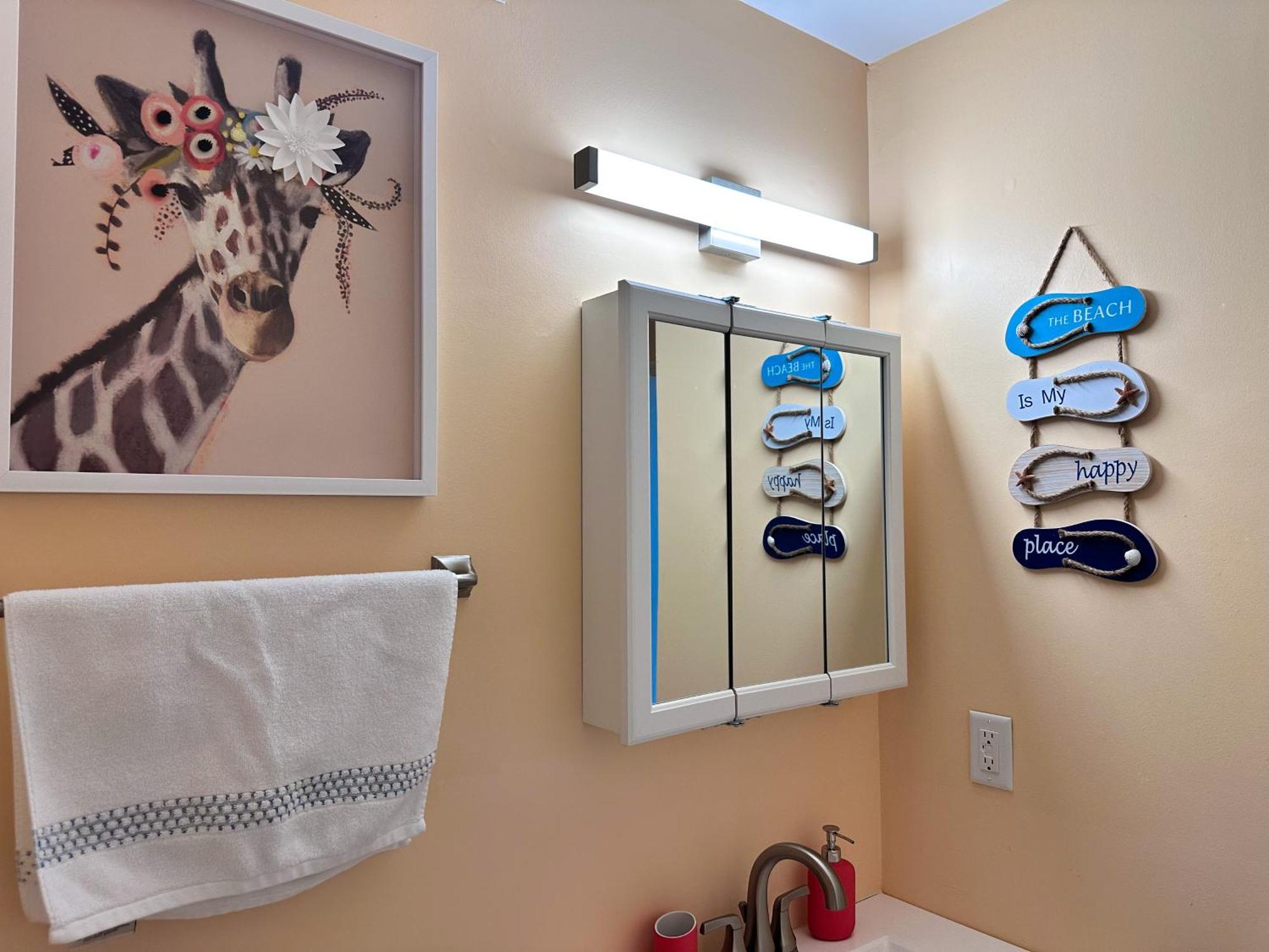 Appartement Modern Beachside Bliss: 2 Bed/2 Bath Haven *